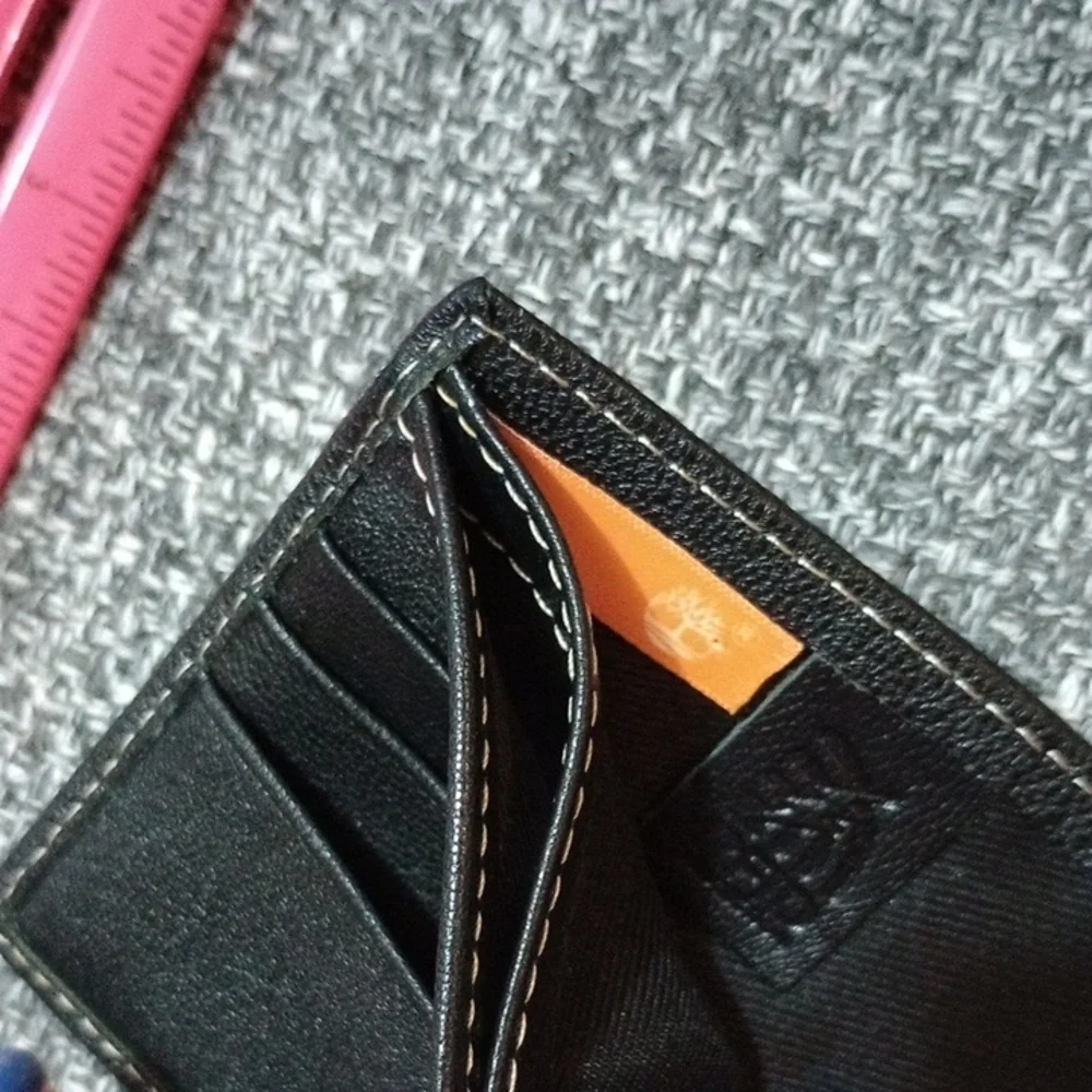 Timberland Black Wallet Minimalist Design